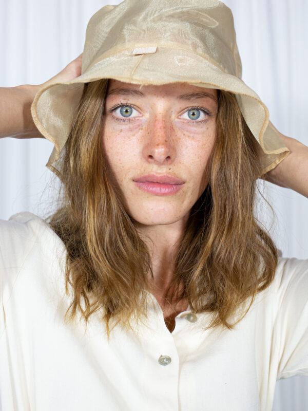Visible Hat in Beige by L'art