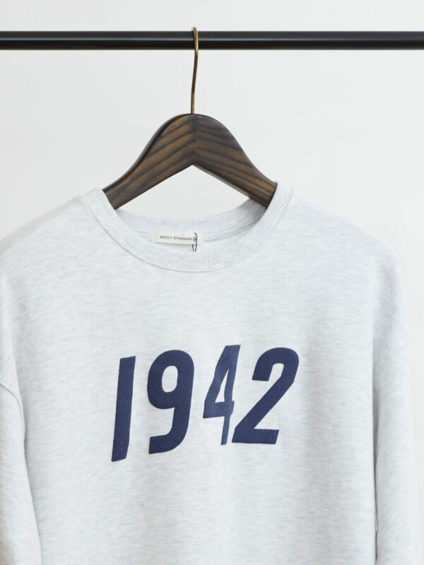 1942 Crew Neck by About Standard