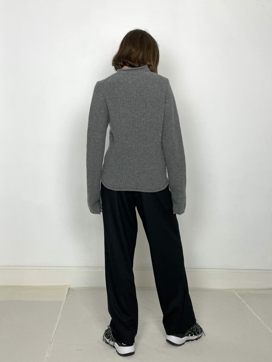 Table Knit Highneck in Grey